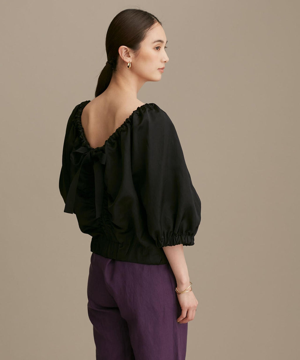 サテンギャザーブルゾン 五分袖