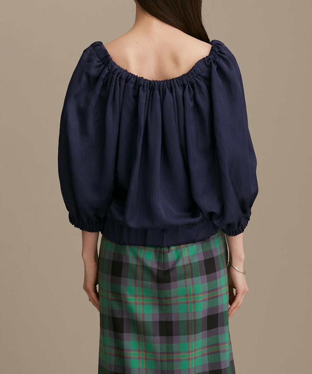 サテンギャザーブルゾン 五分袖