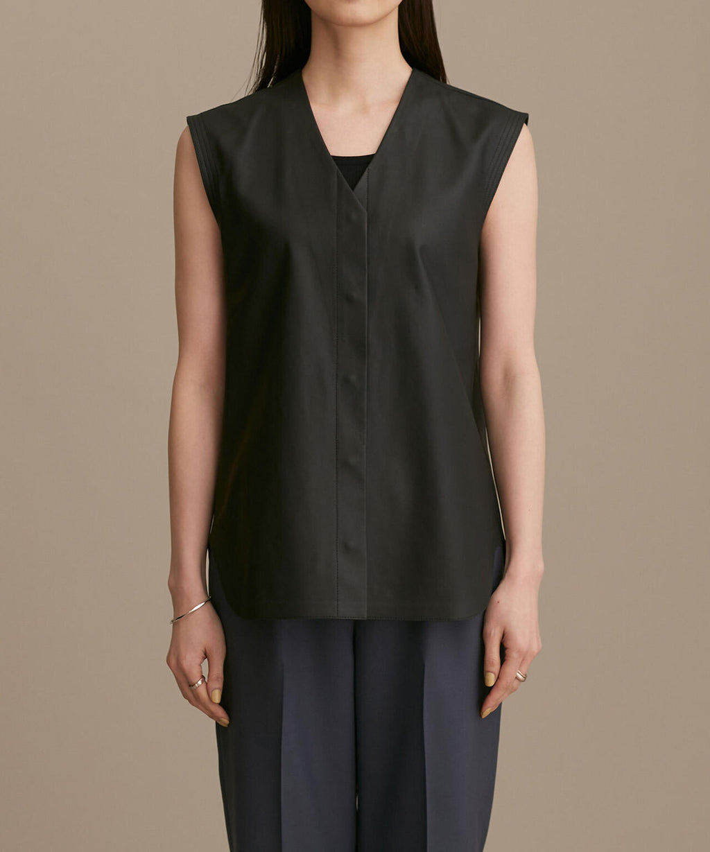 ネックレザージレ