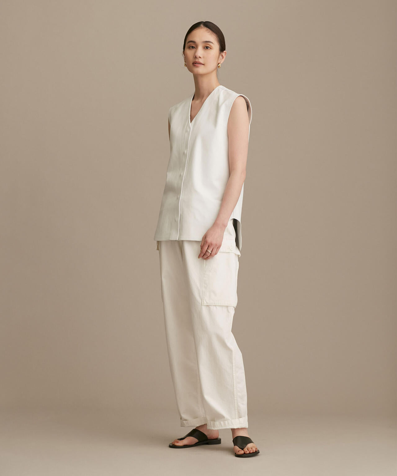 ネックレザージレ