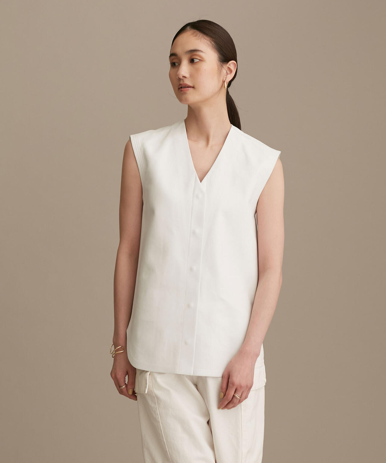 ネックレザージレ