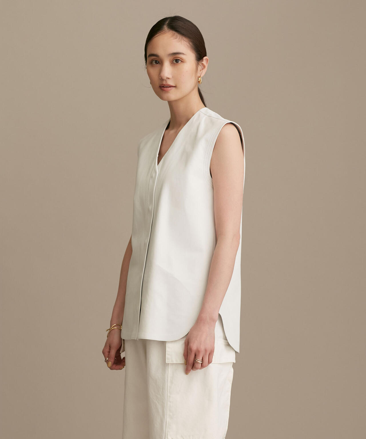 ネックレザージレ