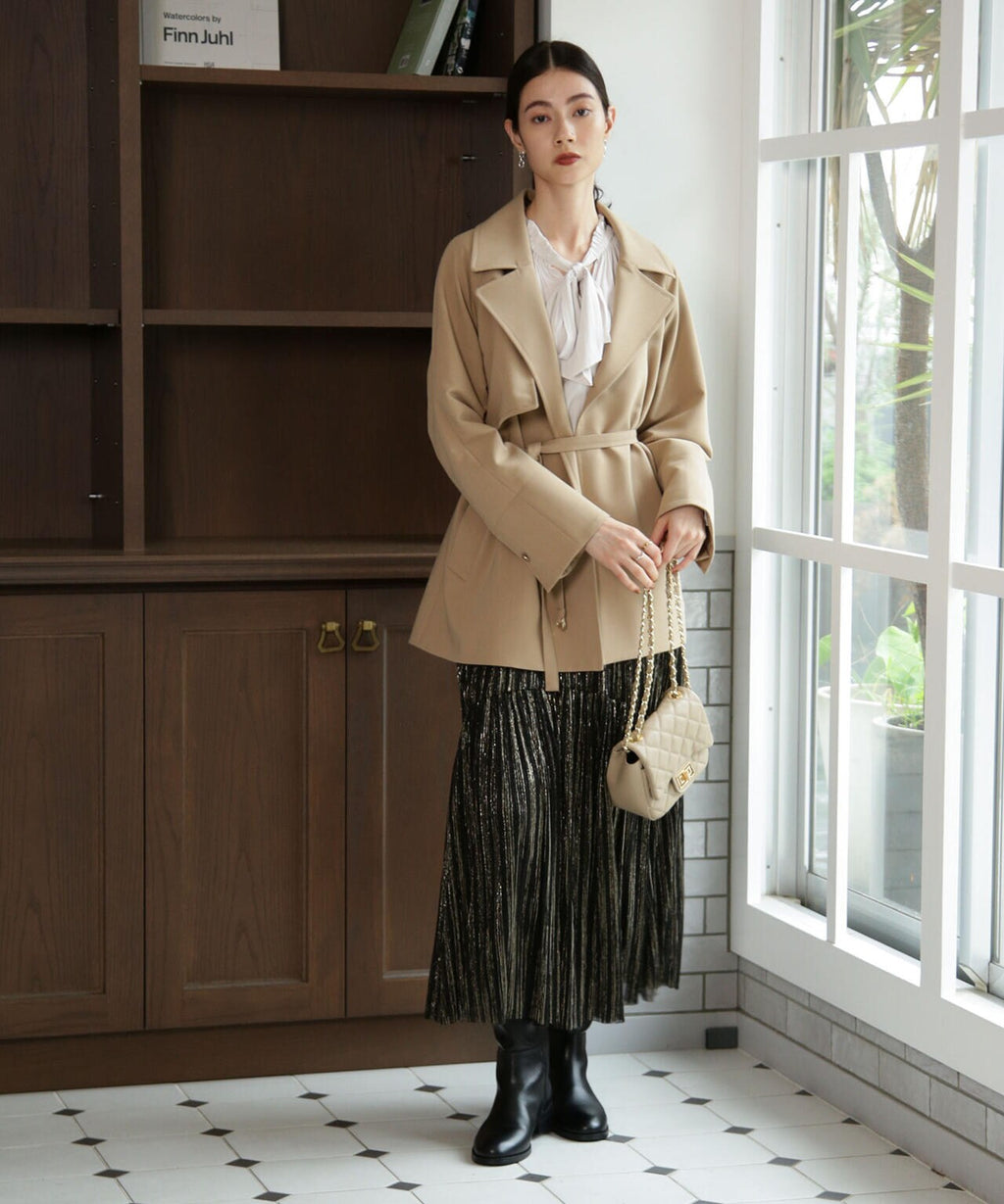 ベルテッドドビーミドルコート