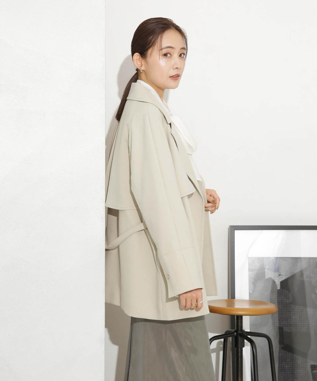 ベルテッドドビーミドルコート