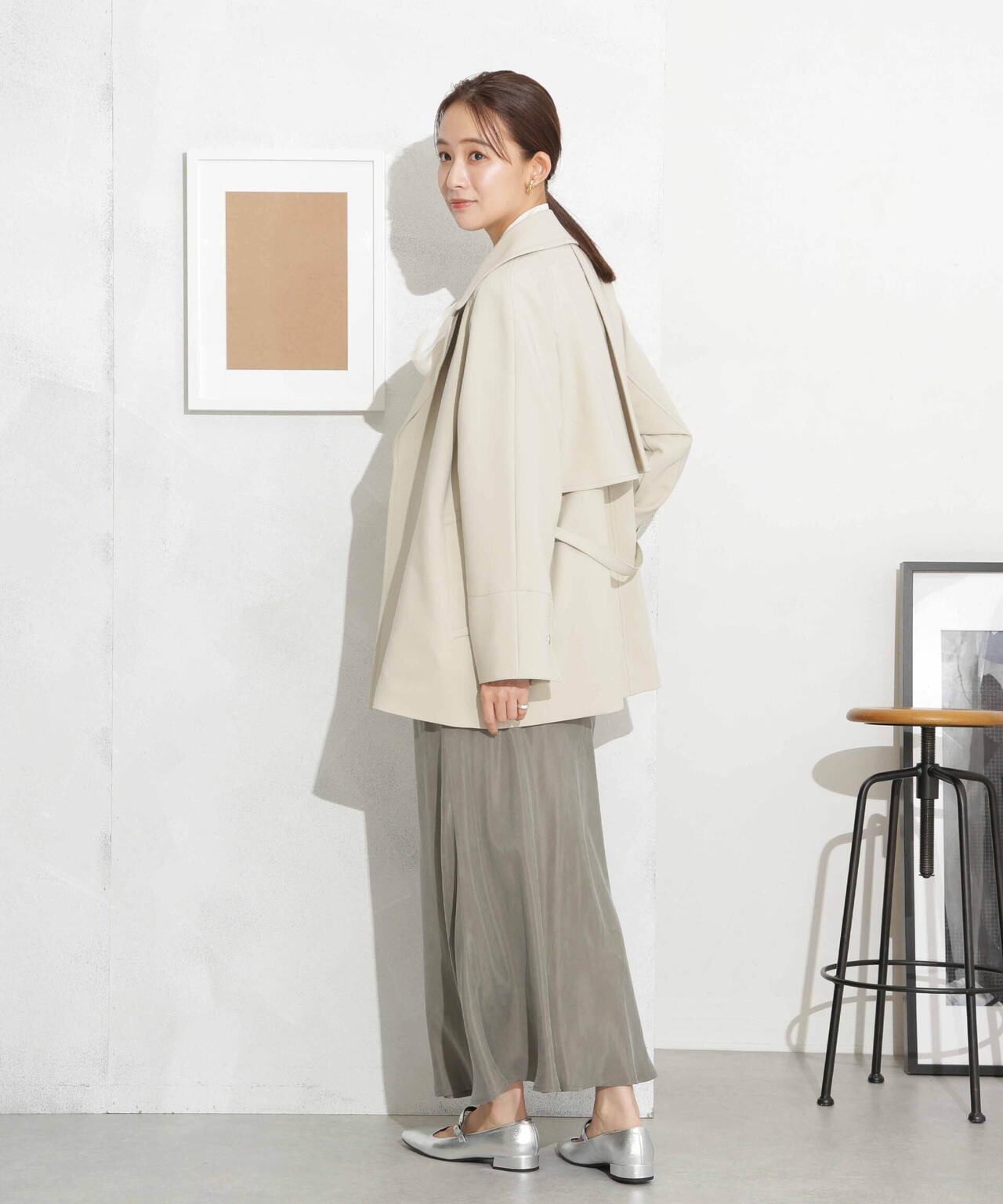 ベルテッドドビーミドルコート