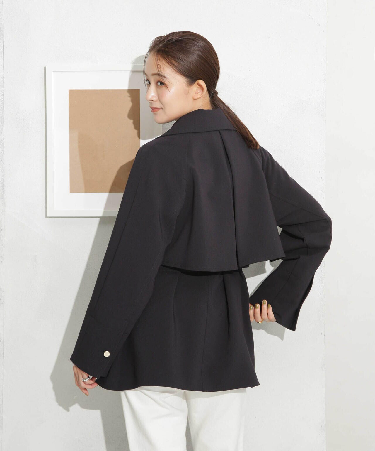 ベルテッドドビーミドルコート