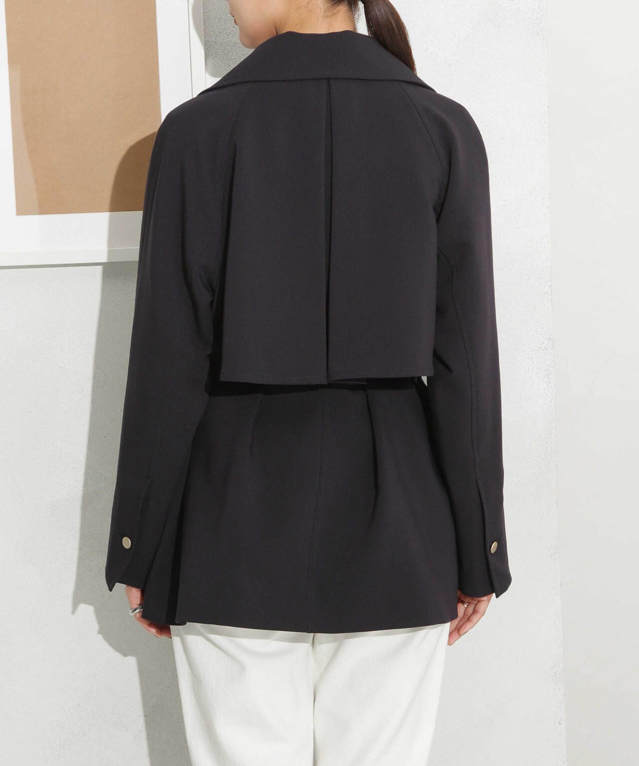 ベルテッドドビーミドルコート