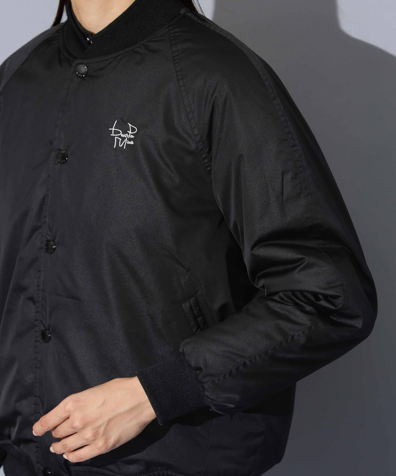 ナイロンサテンスタジャン