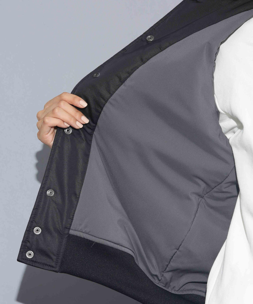 ナイロンサテンスタジャン