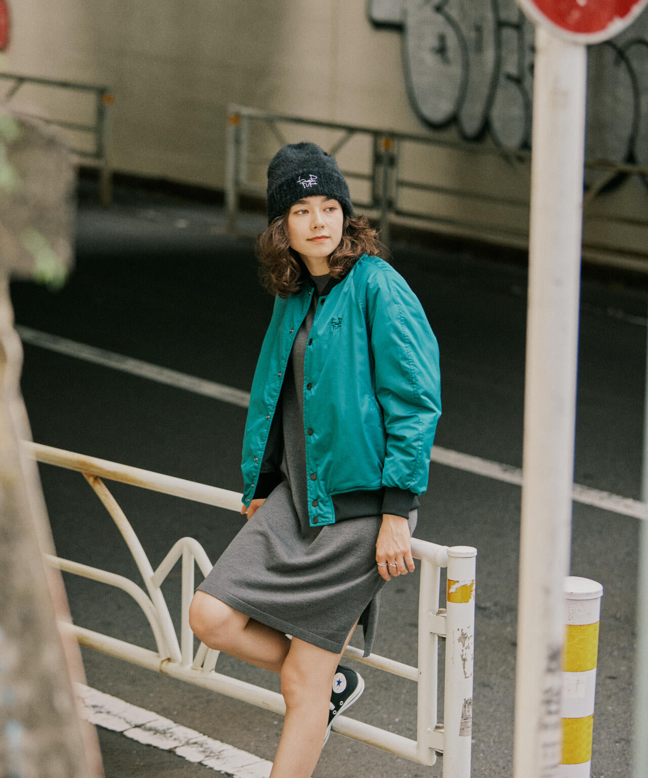 ナイロンサテンスタジャン