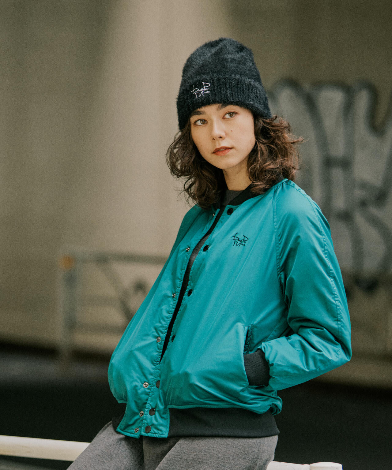 ナイロンサテンスタジャン