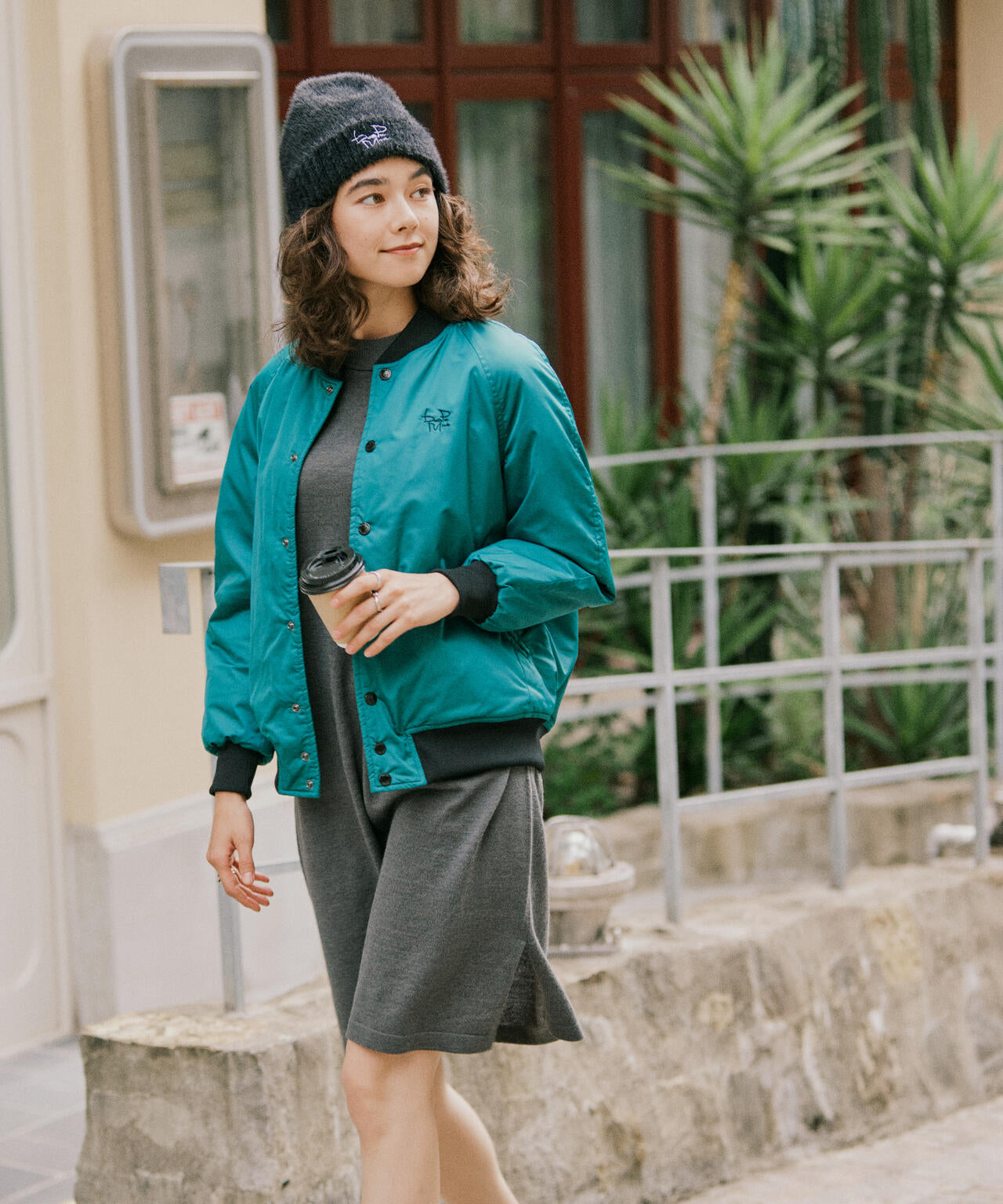 ナイロンサテンスタジャン