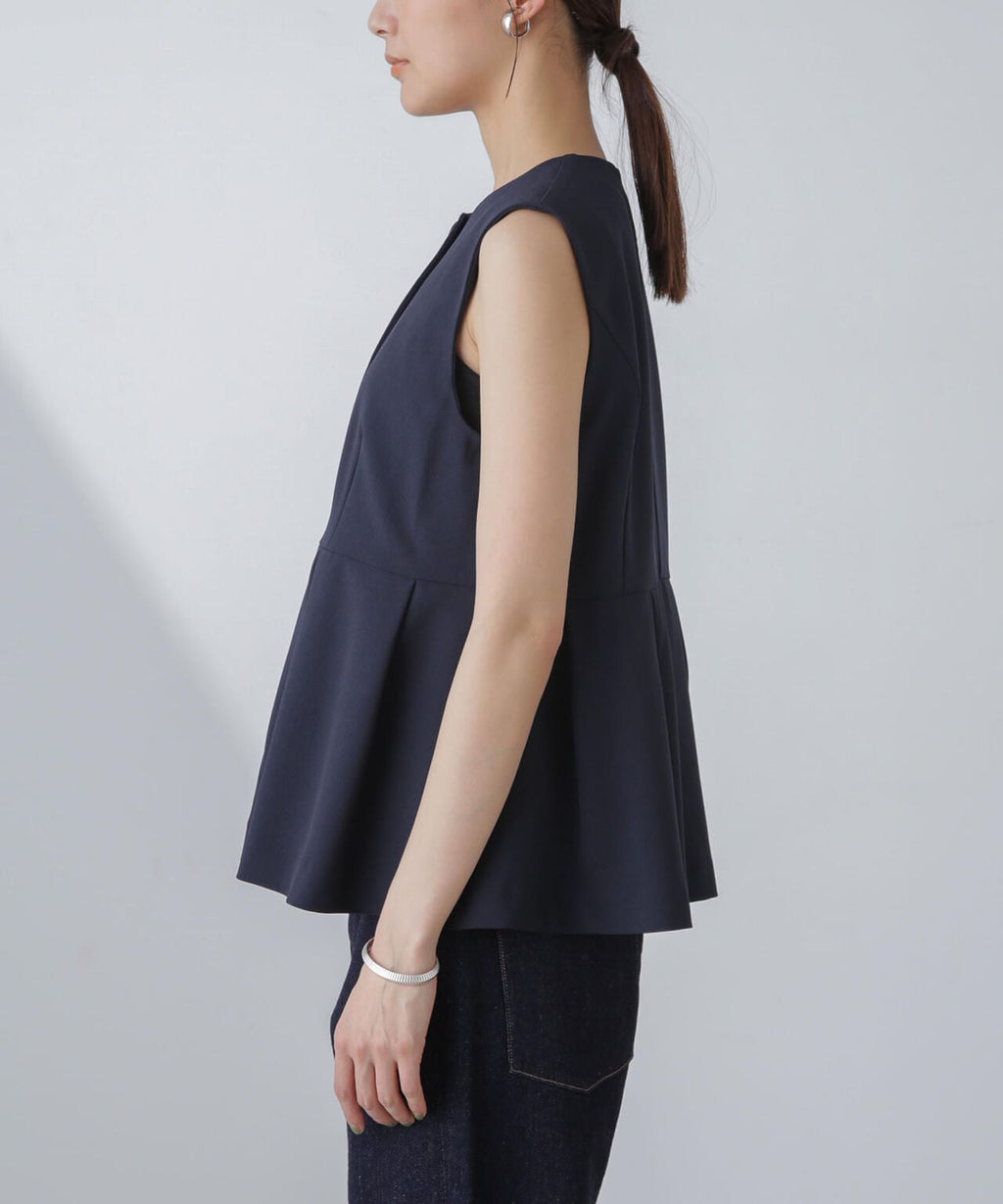 多機能素材ペプラムジレ(セットアップ可）