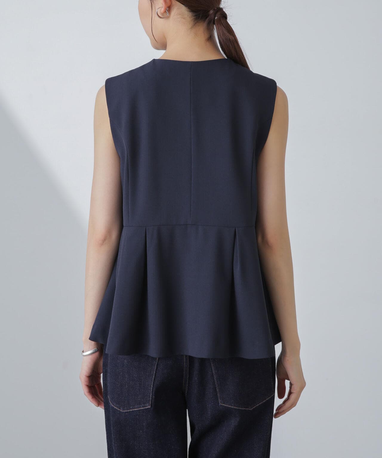 多機能素材ペプラムジレ(セットアップ可）